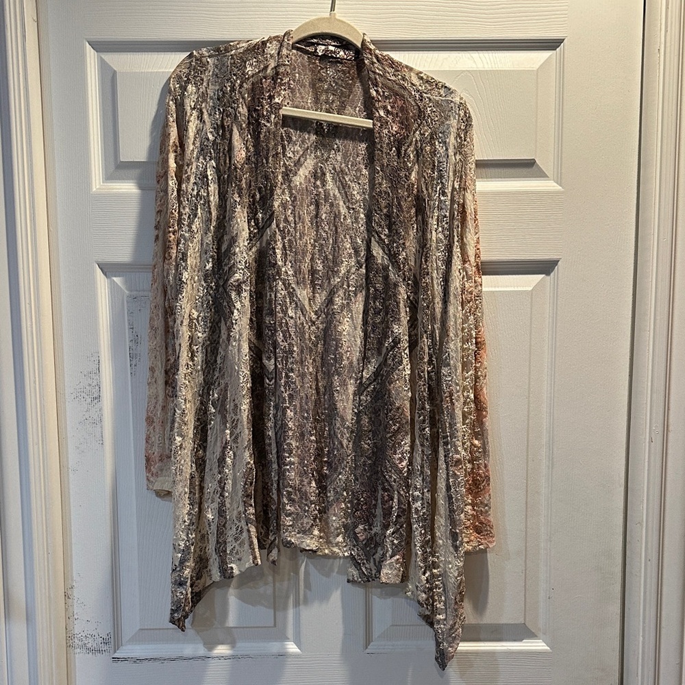 Chic Women's Blouse in Cream and Brown